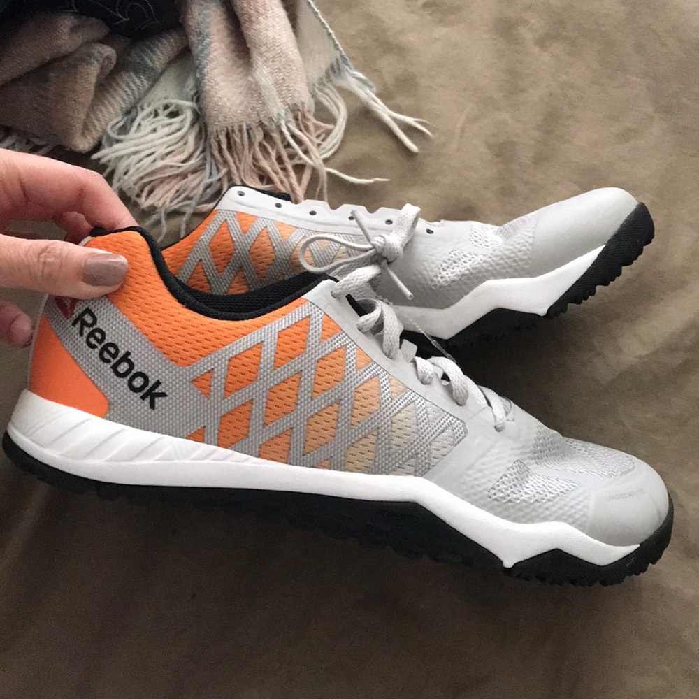 Workout shoes